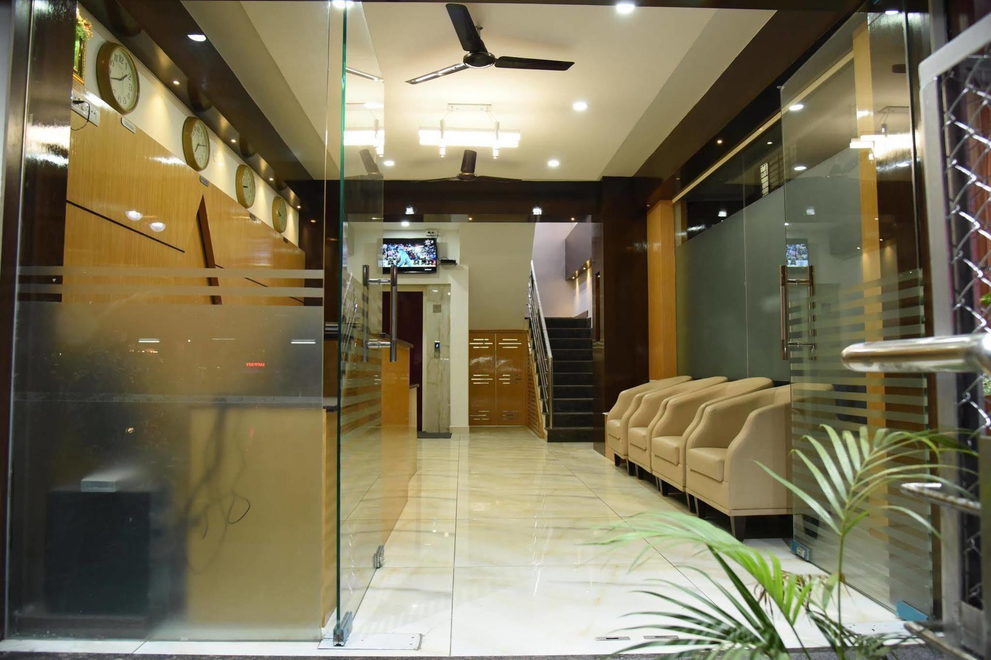 Capital O 76622 Hotel Raama Grand Mysore Ngoại thất bức ảnh